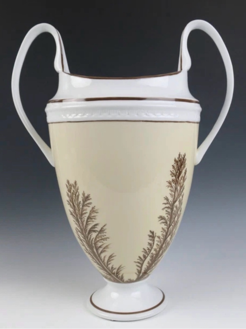 RARE Williamsburg Global Views Large Double Handled Crackled Glaze Mochaware Urn